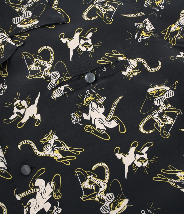 Lot No. SH38637 / HIGH DENSITY RAYON OPEN SHIRT FANCY CATS