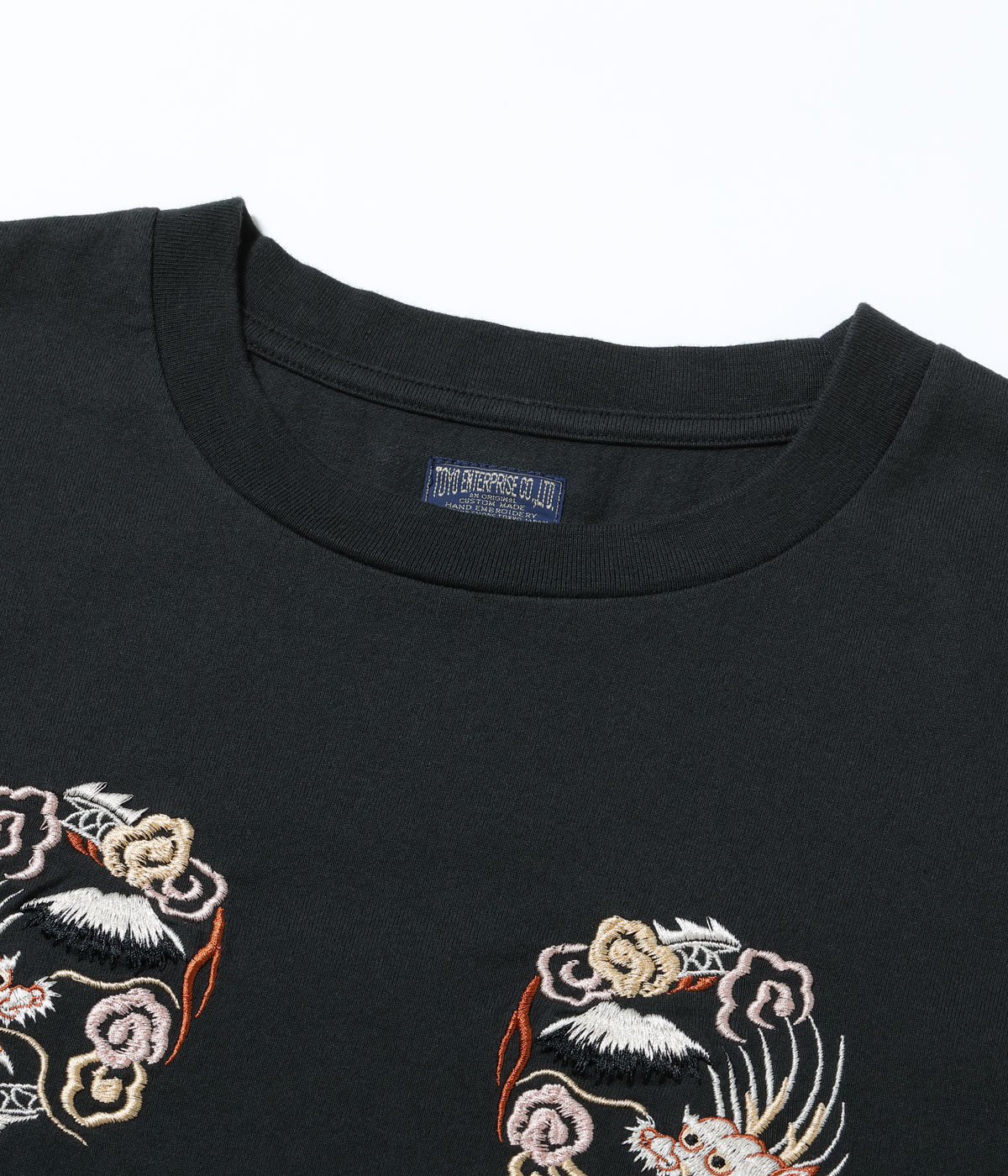 Lot No. TT69648 / LONG SLEEVE SUKA T-SHIRT EMBROIDERED ��DRAGON��