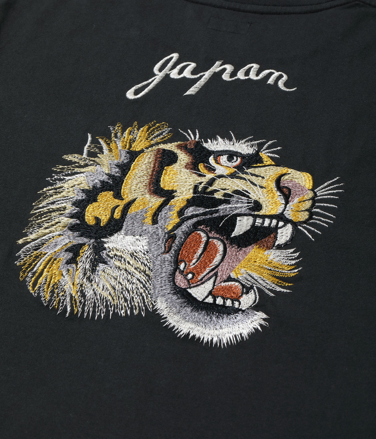 Lot No. TT69649 / LONG SLEEVE SUKA T-SHIRT EMBROIDERED ��TIGER��