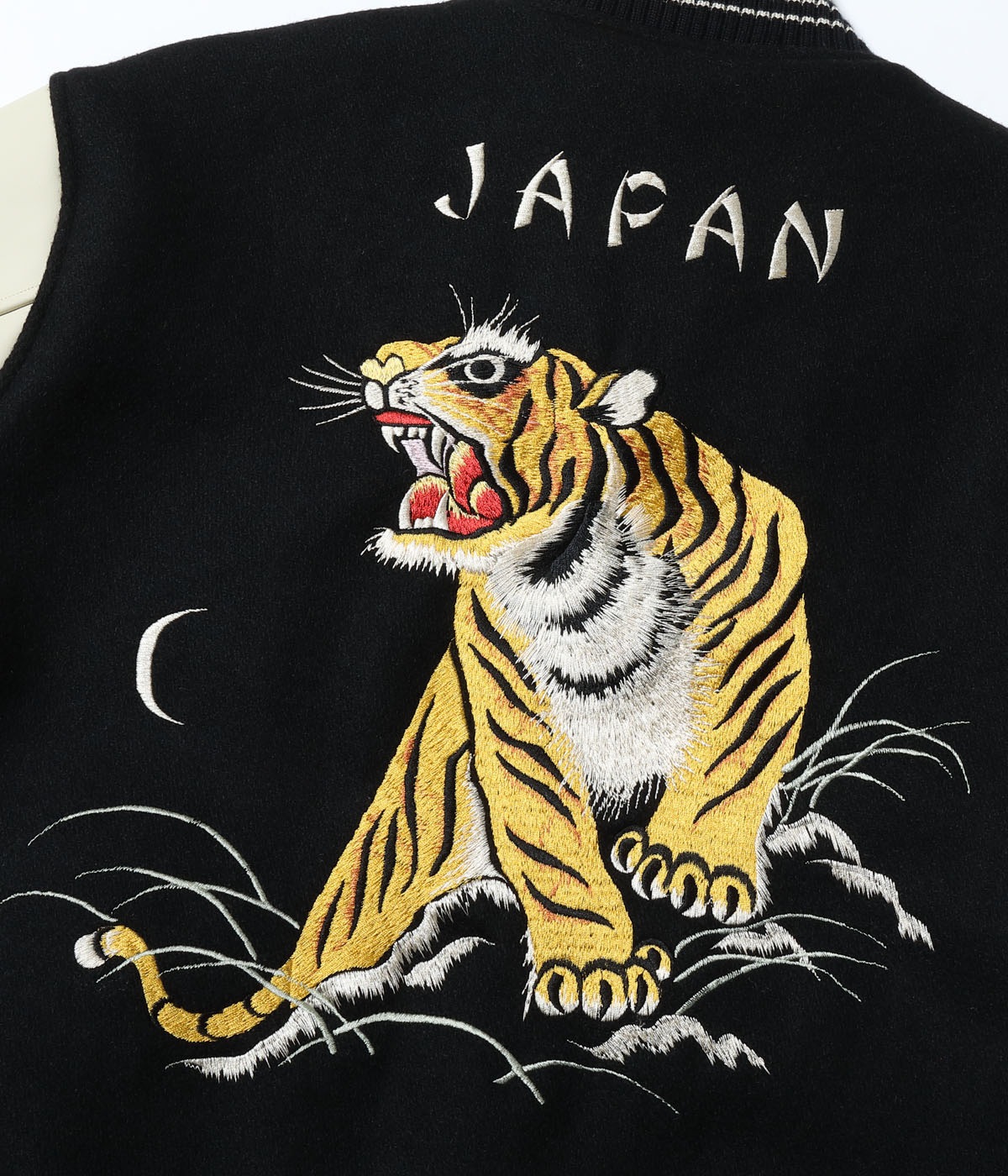 Lot No. WV15785-119 / 30oz. WOOL MELTON AWARD JACKET ROARING TIGER (BLACK)