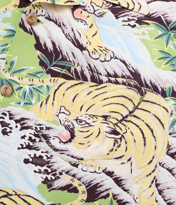 Lot No. SS39014 / RAYON HAWAIIAN SHIRT FIGHTING TIGER