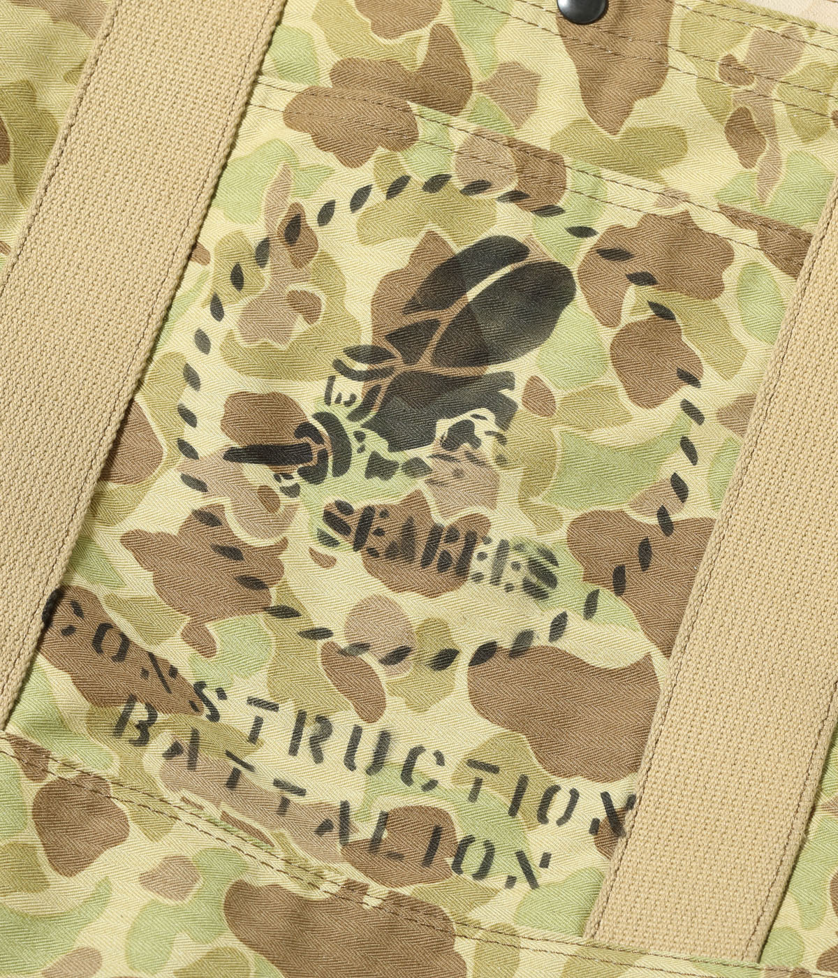 Lot No. BR02832 / HERRINGBONE TWILL, CAMOUFLAGE REVERSIBLE BAG SEABEES STENCIL