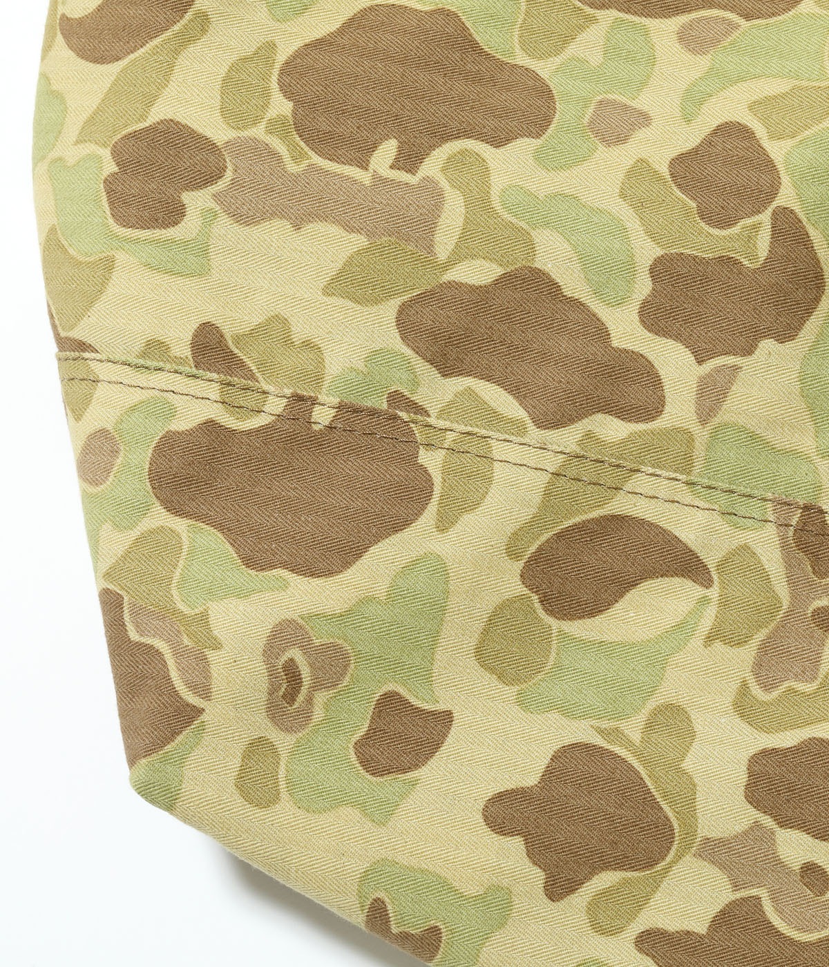 Lot No. BR02832 / HERRINGBONE TWILL, CAMOUFLAGE REVERSIBLE BAG SEABEES STENCIL