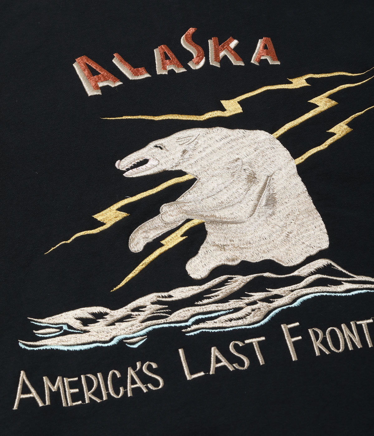 Lot No. TT69652 / SUKA ZIP PARKA EMBROIDERED ��ALASKA��