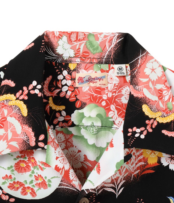 Lot No. SS39019 / RAYON HAWAIIAN SHIRT SWALLOWS FLY AROUND