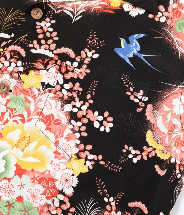 Lot No. SS39019 / RAYON HAWAIIAN SHIRT SWALLOWS FLY AROUND