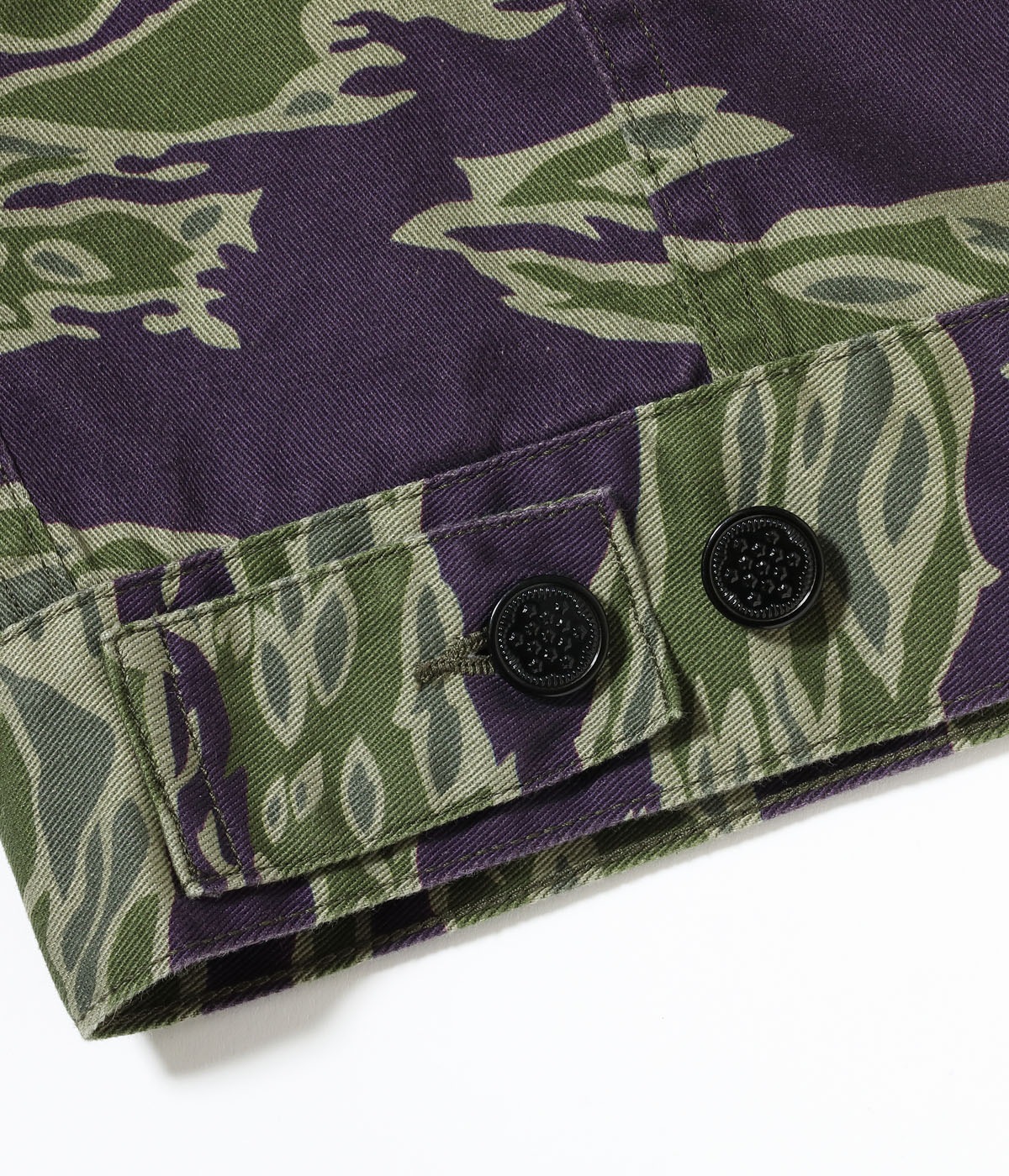 2026ǯ7��31������ / Lot No. TT15981 / Tiger Camouflage Vietnam Tour Jacket ��7th COMM.��