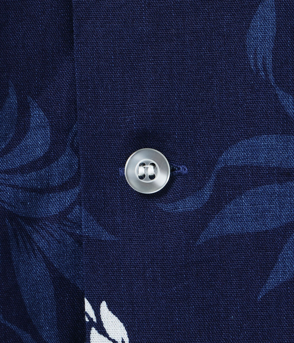 Lot No. DK39641 / DUKE KAHANAMOKU INDIGO COTTON HAWAIIAN SHIRT ��DUKE'S PINEAPPLE��