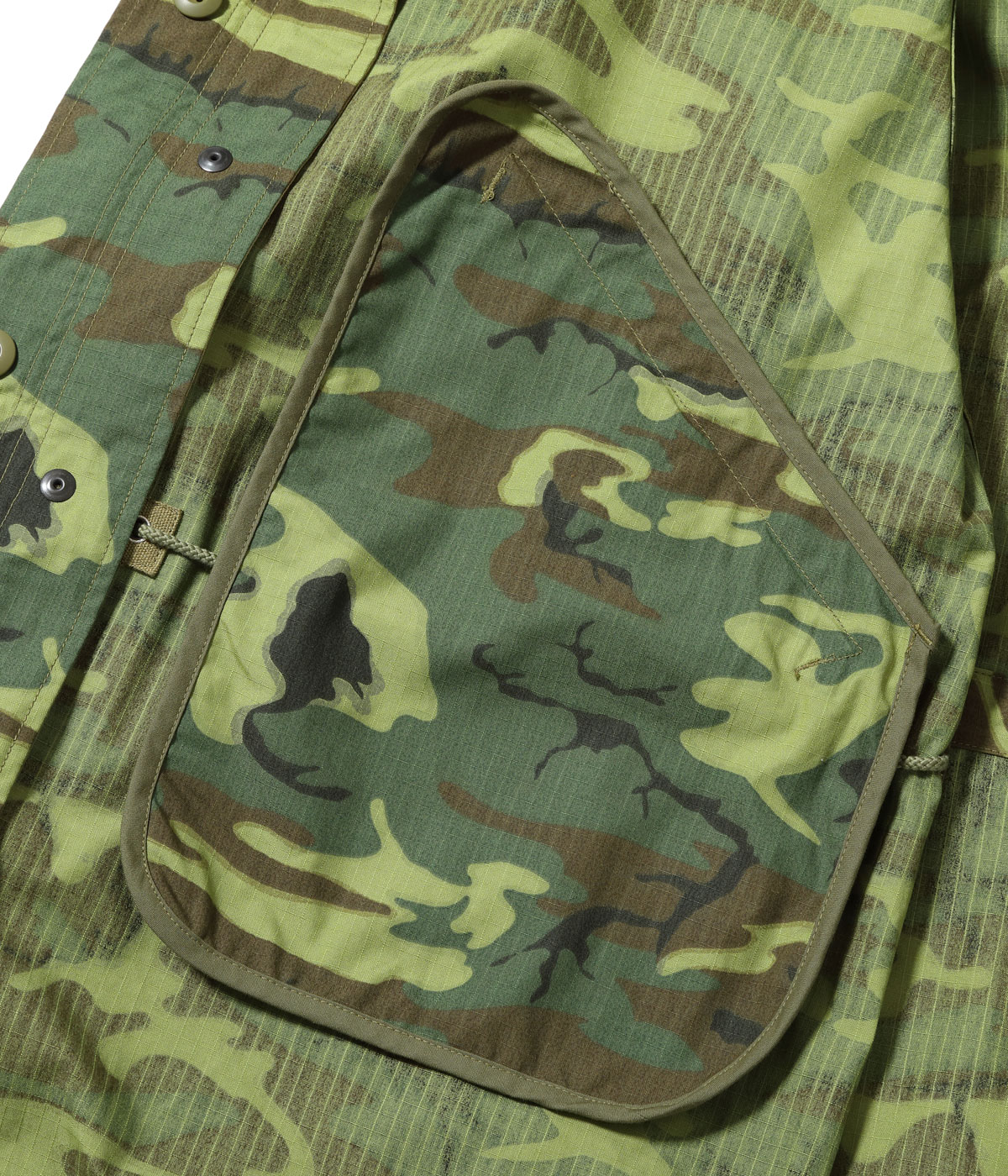 Lot No. BR15837 / Type M-65 CAMOUFLAGE WATER REPELLENT CIVILIAN MODEL.