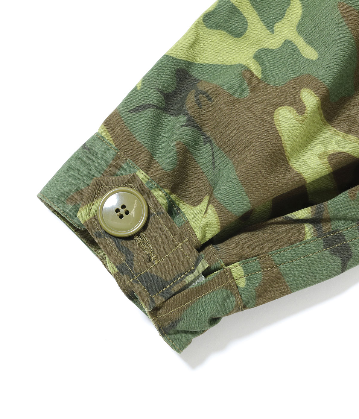 Lot No. BR15837 / Type M-65 CAMOUFLAGE WATER REPELLENT CIVILIAN MODEL.