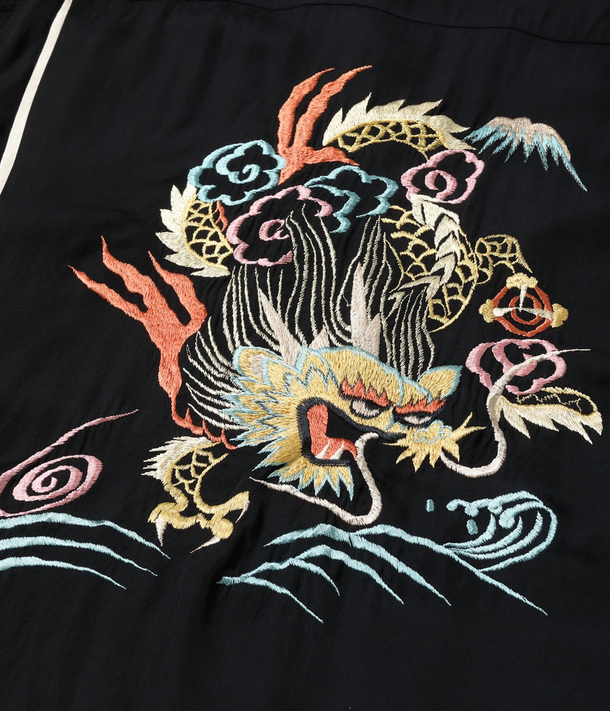 Lot No. TT39701 / SUKA SHIRT ��DRAGON��