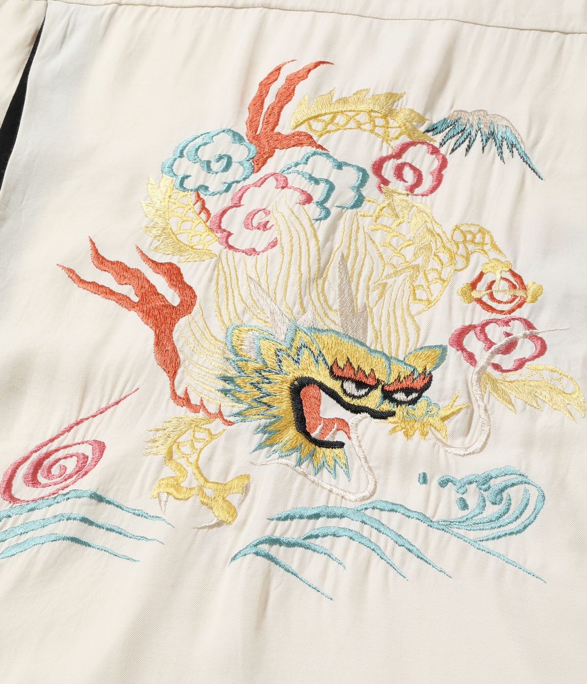 Lot No. TT39701 / SUKA SHIRT ��DRAGON��