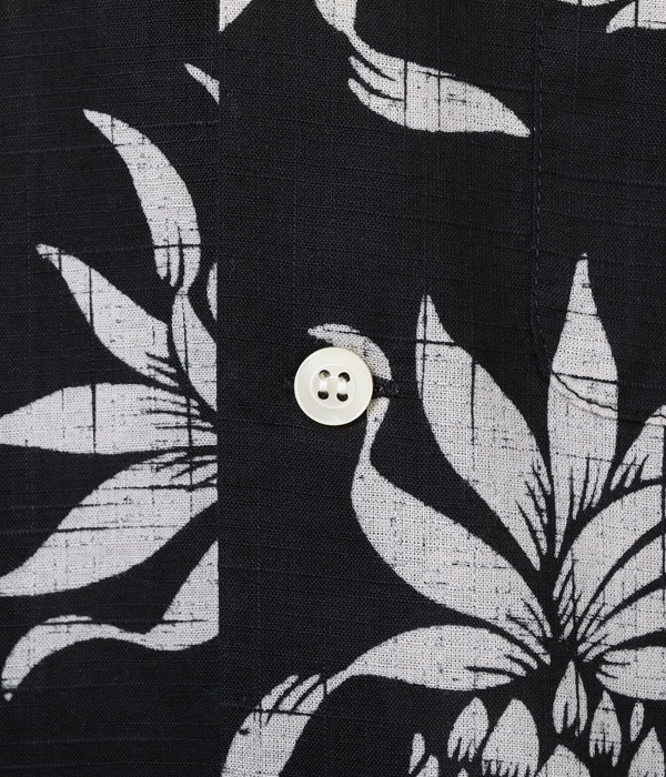 Lot No. DK39092 / DUKE KAHANAMOKU COTTON / LINEN HAWAIIAN SHIRT ��DUKE'S PINEAPPLE��