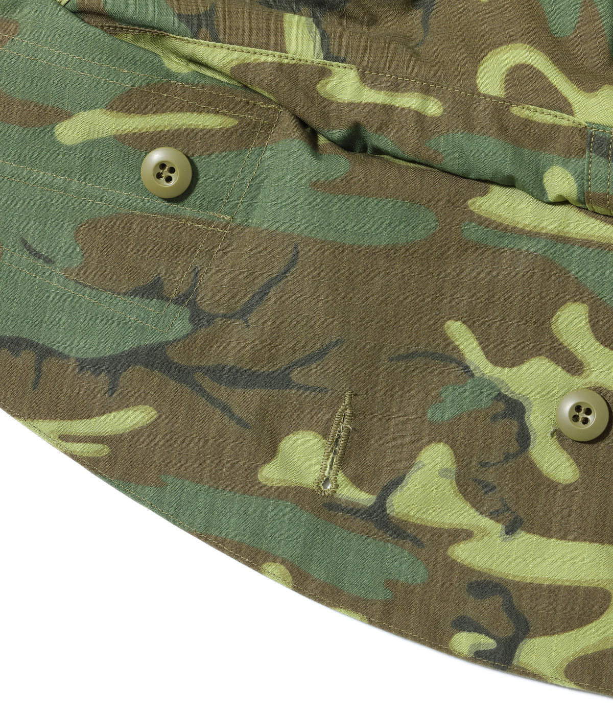Lot No. BR15845 / Type M-65 HOOD CAMOUFLAGE WATER REPELLENT CIVILIAN MODEL.