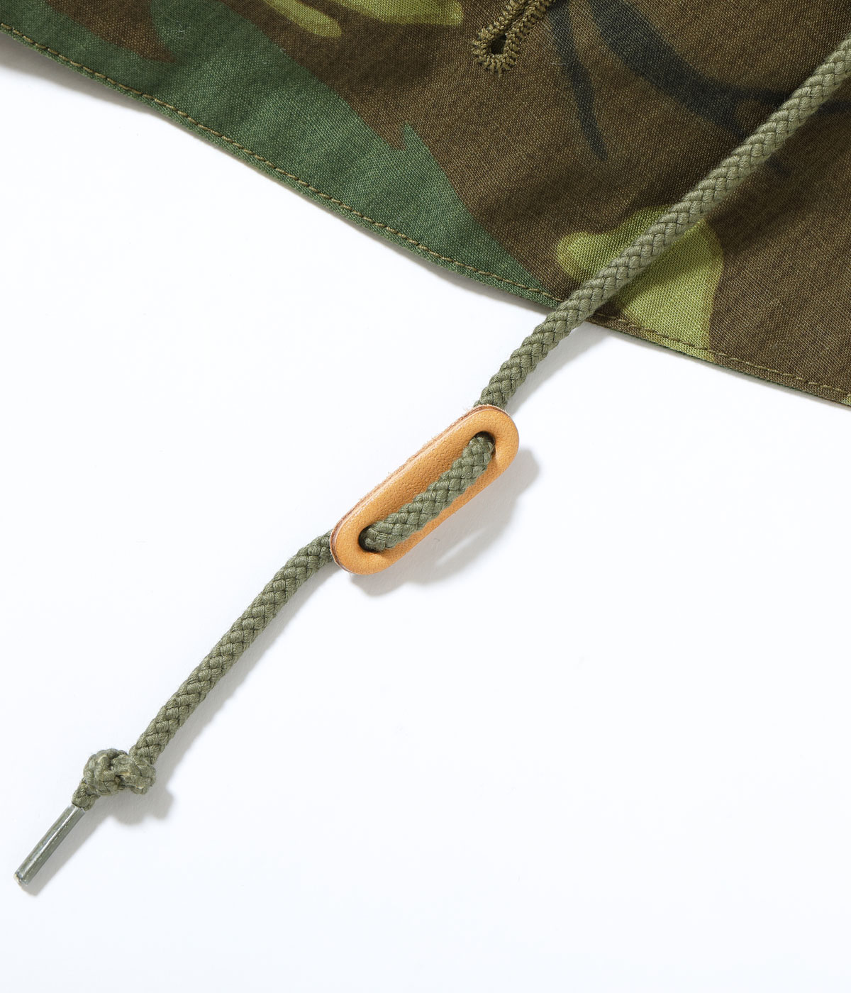 Lot No. BR15845 / Type M-65 HOOD CAMOUFLAGE WATER REPELLENT CIVILIAN MODEL.