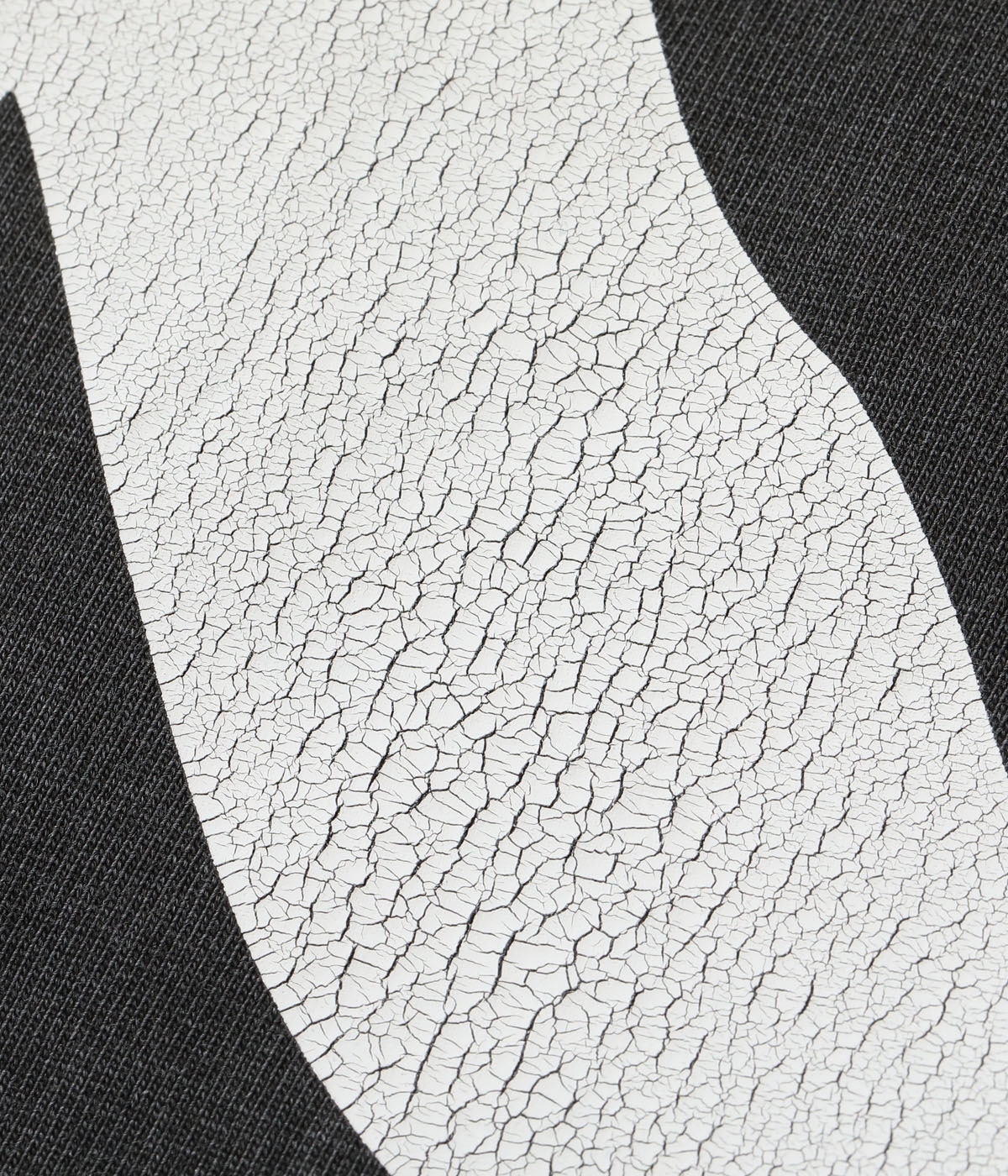 Lot No. MO79671 / MODUCT CRACKED PRINT T-SHIRT ���ư���