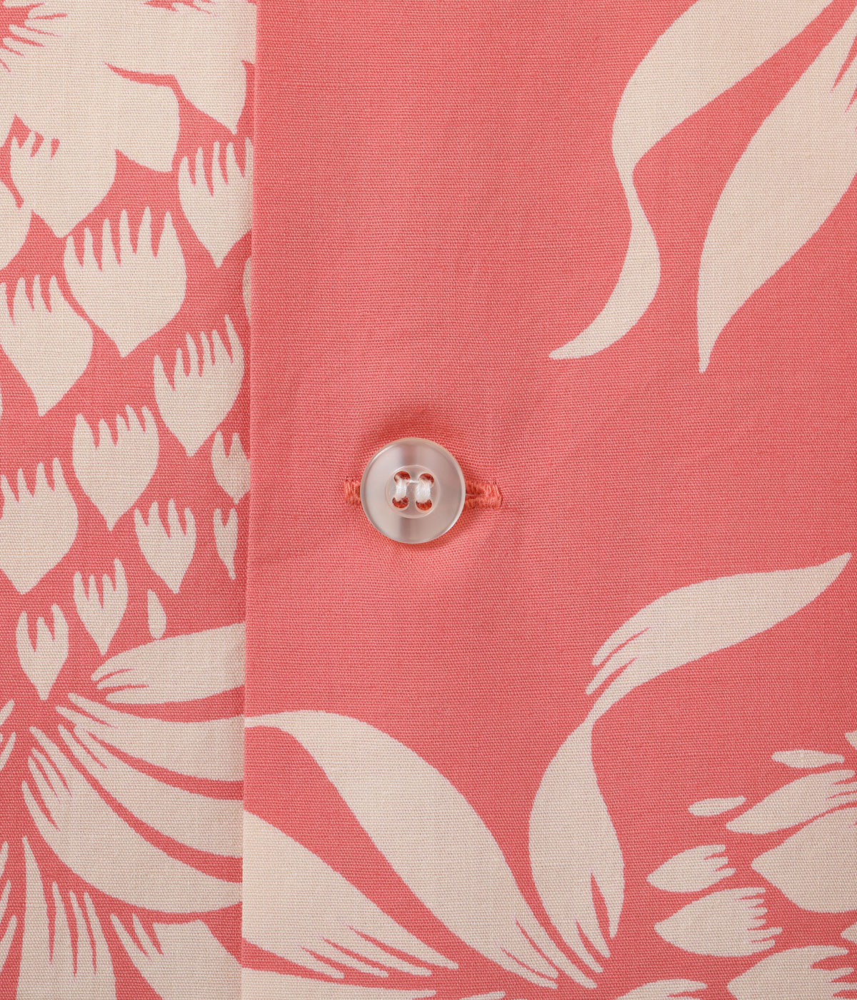 Lot No. DK37811 / DUKE KAHANAMOKU COTTON HAWAIIAN SHIRT DUKE'S PINEAPPLE