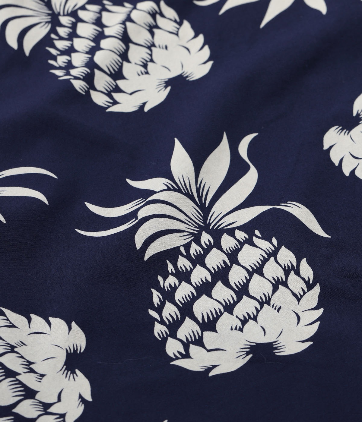 Lot No. DK37811 / DUKE KAHANAMOKU COTTON HAWAIIAN SHIRT ��DUKE'S PINEAPPLE��