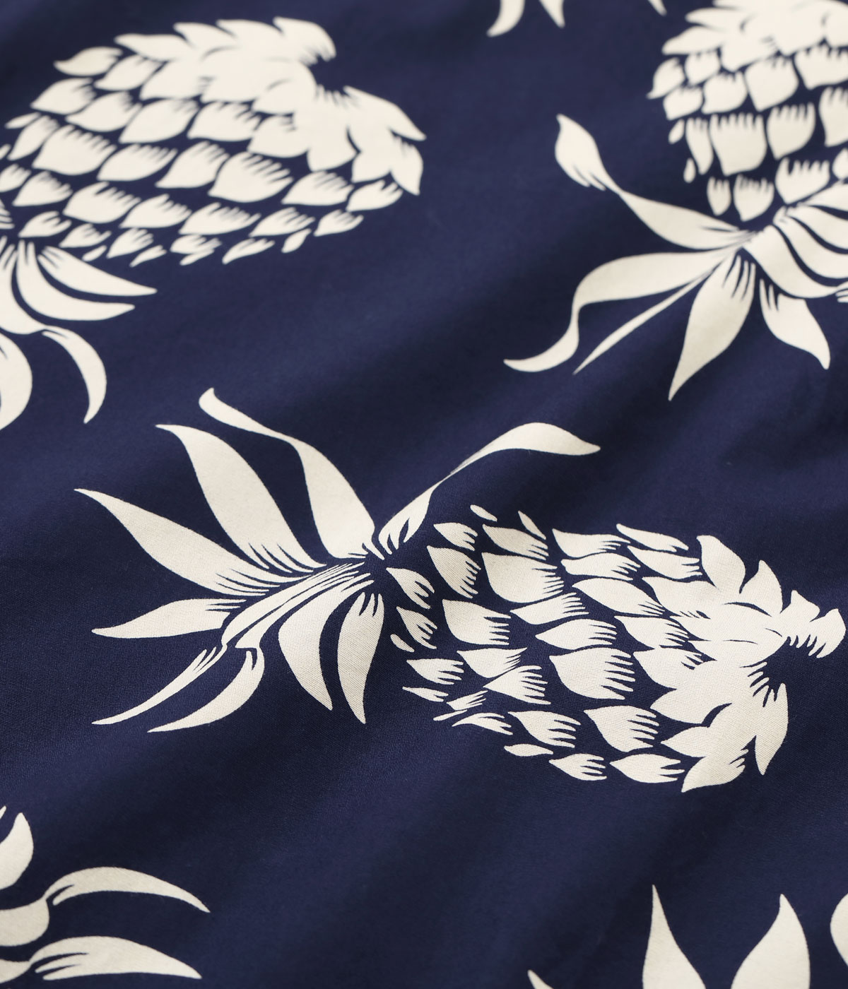 Lot No. DK37811 / DUKE KAHANAMOKU COTTON HAWAIIAN SHIRT DUKE'S PINEAPPLE