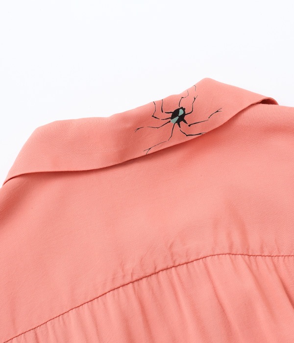 Lot No. SH38872 / HIGH DENSITY RAYON PULLOVER SHIRT TARANTULA
