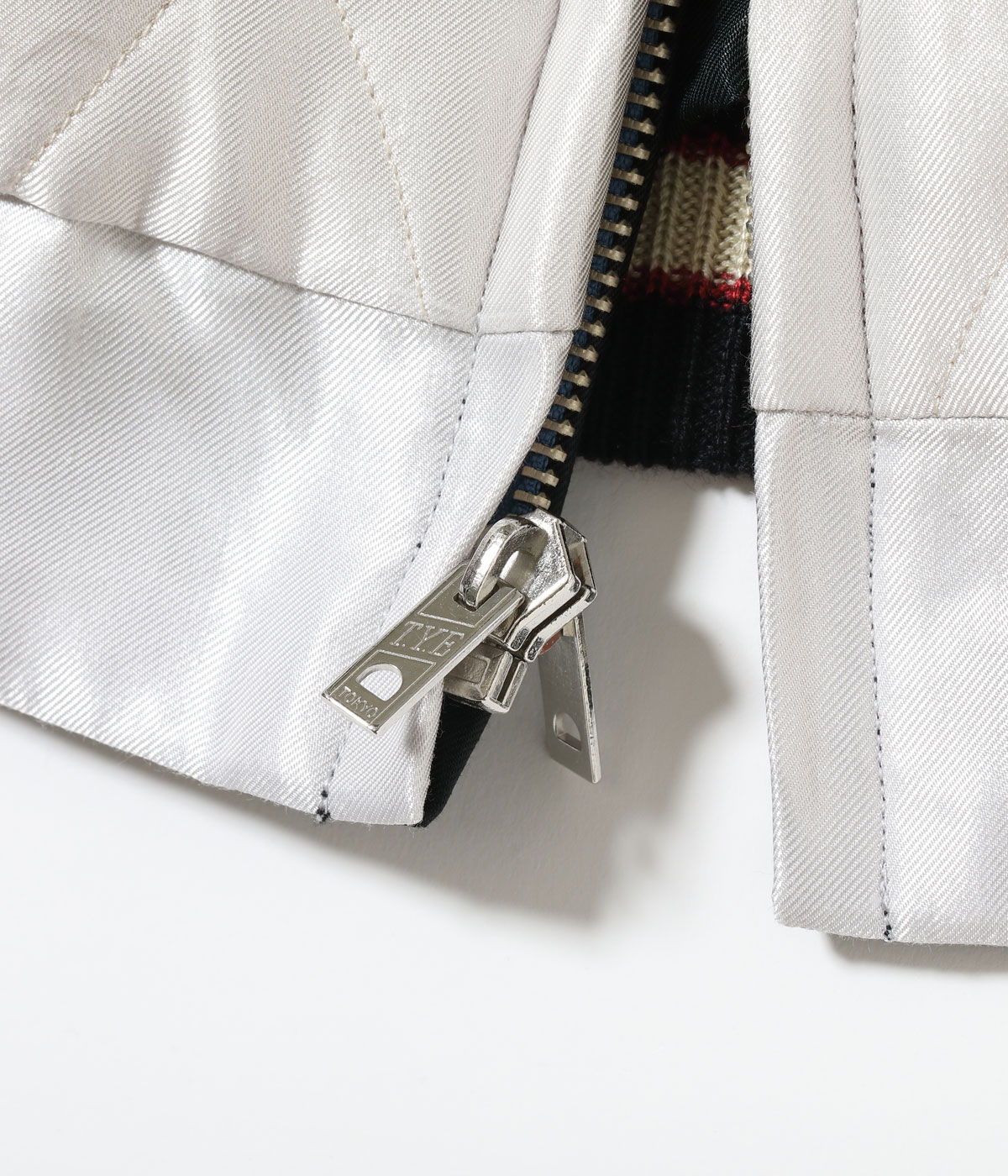 Lot No. TT15543-190 / Mid 1950s Style Acetate Quilted Souvenir Jacket LANDSCAPE  DUELLING DRAGONS