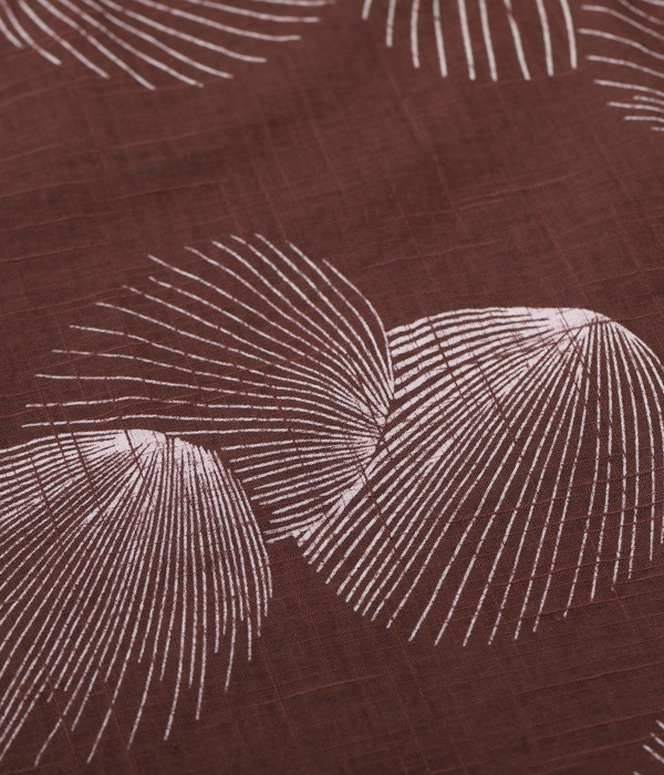 Lot No. DK39094 / DUKE KAHANAMOKU COTTON / LINEN HAWAIIAN SHIRT DUKE'S SHELL