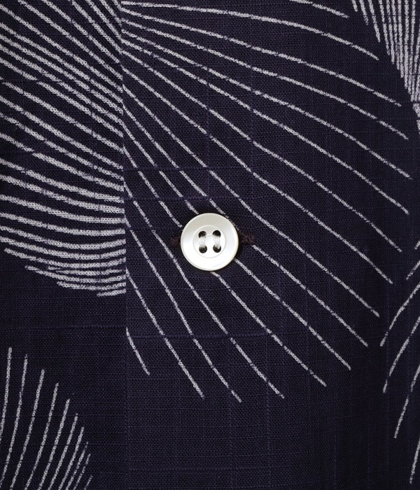 Lot No. DK39094 / DUKE KAHANAMOKU COTTON / LINEN HAWAIIAN SHIRT DUKE'S SHELL