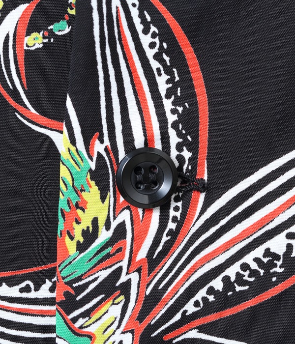 Lot No. SS38312 / RAYON HAWAIIAN SHIRT ��PINEAPPLE PASSION��