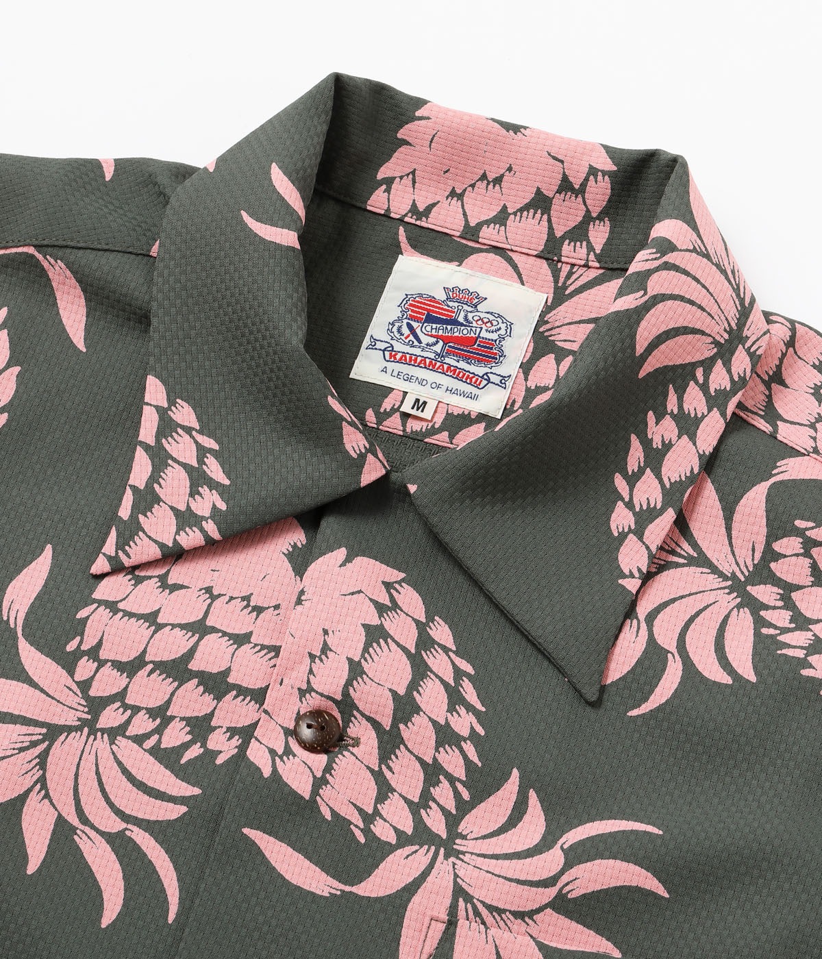 Lot No. DK39398 / DUKE KAHANAMOKU COOLMAX��� HAWAIIAN SHIRT ��DUKE'S PINEAPPLE��