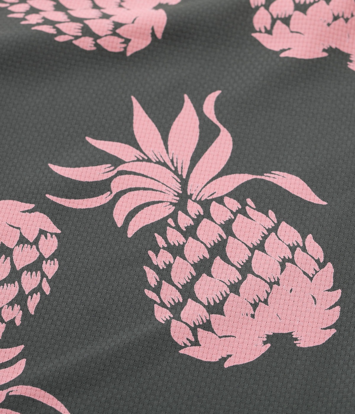 Lot No. DK39398 / DUKE KAHANAMOKU COOLMAX��� HAWAIIAN SHIRT ��DUKE'S PINEAPPLE��