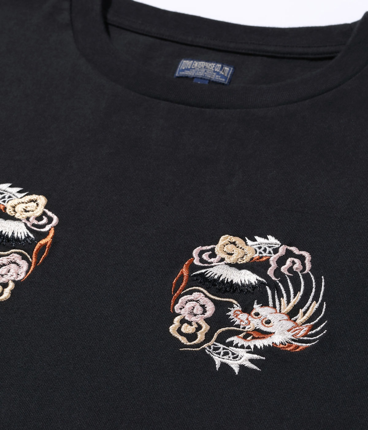 Lot No. TT79389 / SUKA T-SHIRT EMBROIDERED ��RISING DRAGON��