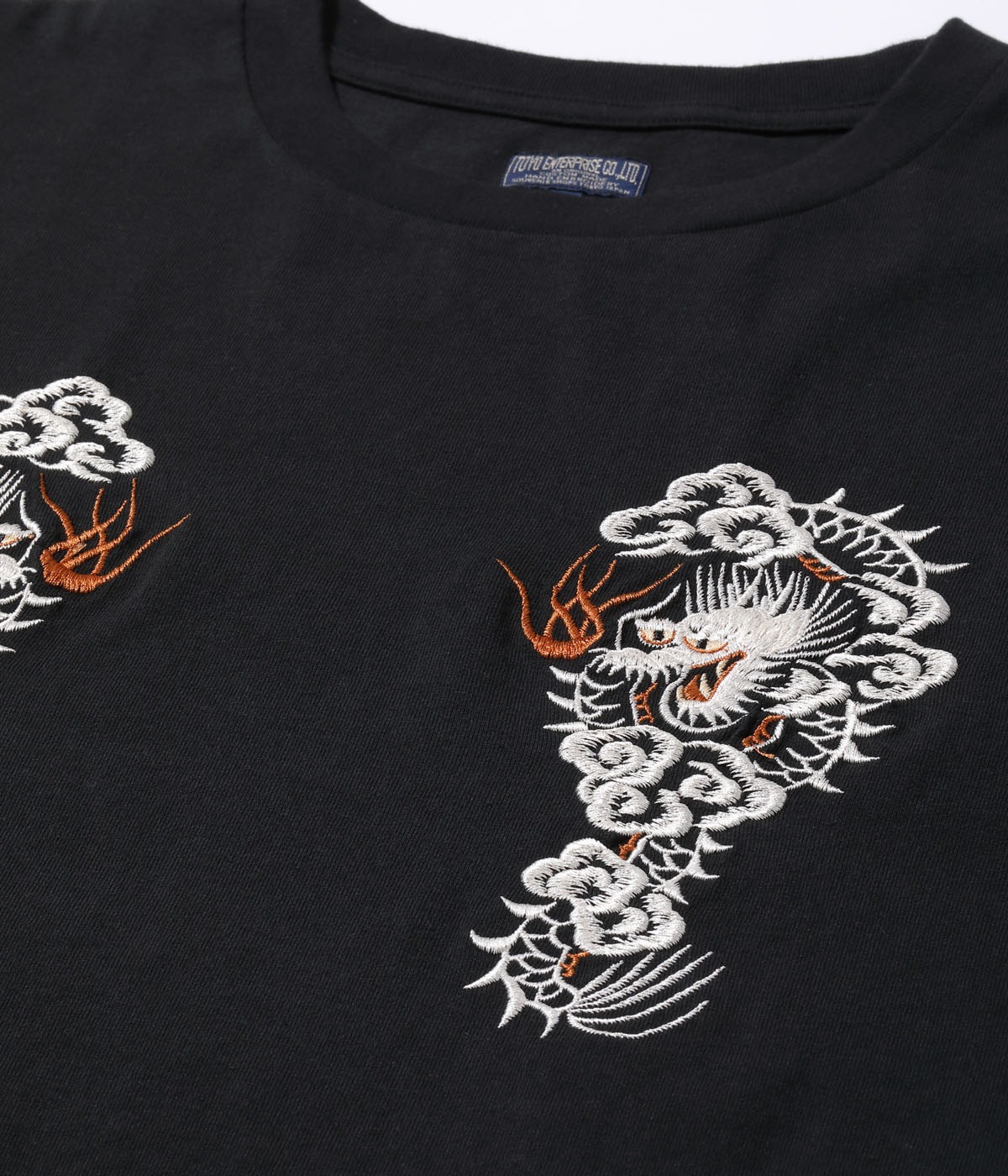 Lot No. TT79389 / SUKA T-SHIRT EMBROIDERED RISING DRAGON