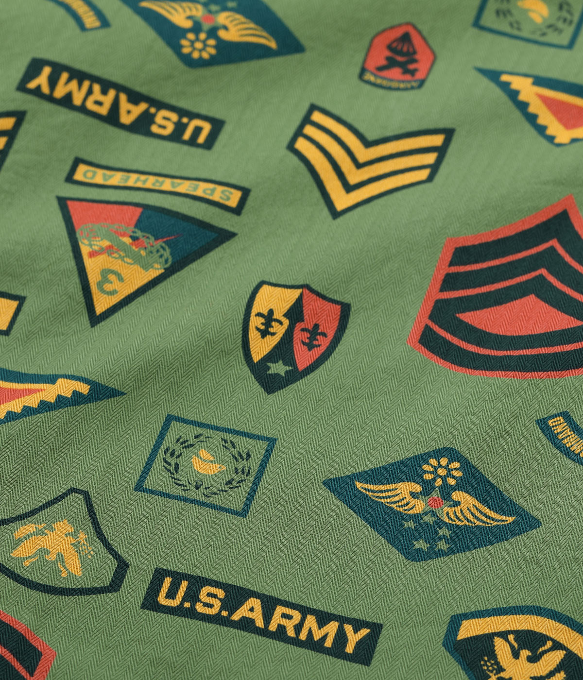 Lot No. SS39696 / COTTON HERRINGBONE HAWAIIAN SHIRT ��INSIGNIA OF ARMY��