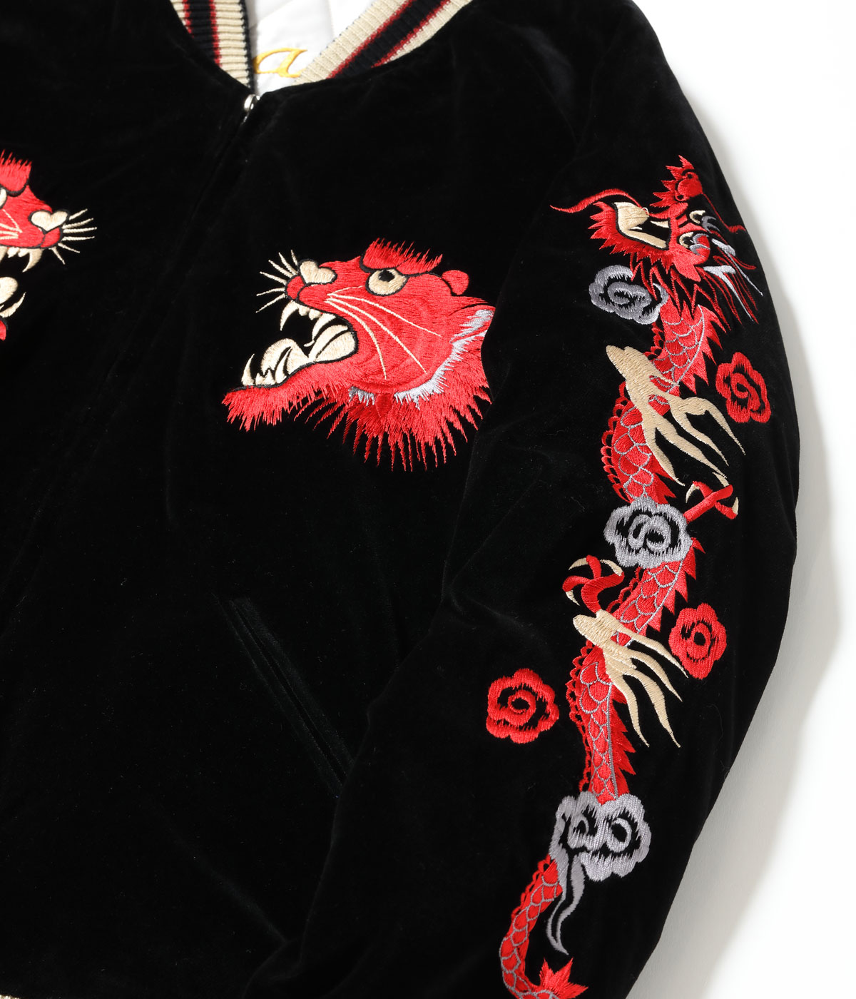 2026ǯ10��16������ / Lot No. TT15974-119 / Mid 1950s Style Velveteen Souvenir Jacket ��RED TIGER�� �� ��LANDSCAPE��