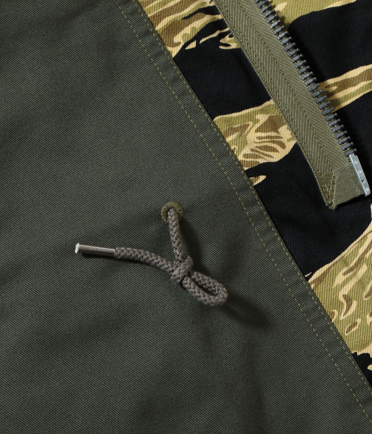 Lot No. BR15885 / JACKET, MAN'S FIELD, M-65 TIGER CAMOUFLAGE CIVILIAN MODEL