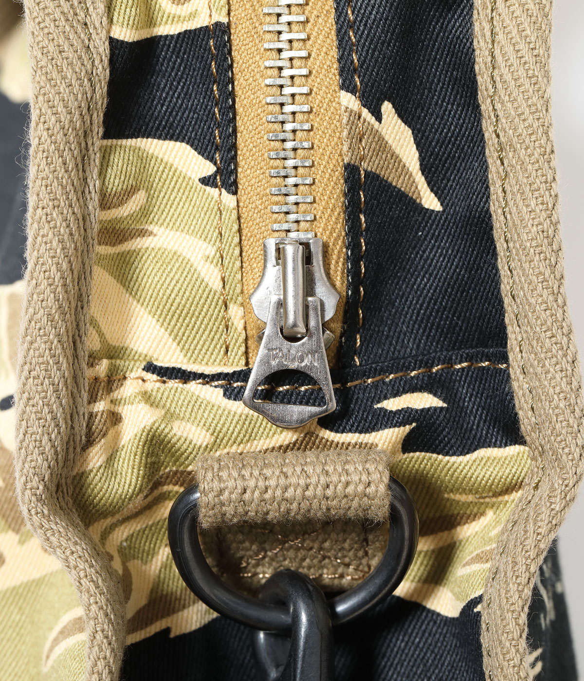 Lot No. BR02878 / SUIT-PNEUMATIC ANTI-G, TYPE G-3A TIGER CAMOUFLAGE BAG