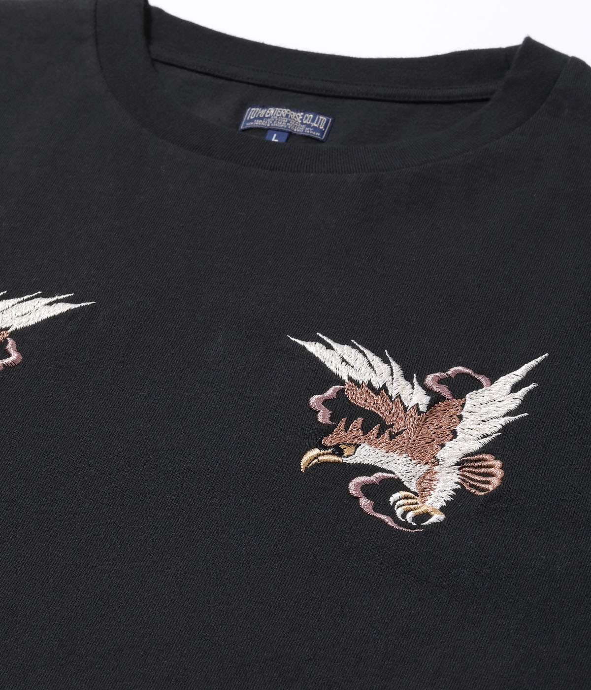 Lot No. TT79392 / SUKA T-SHIRT EMBROIDERED EAGLE & Mt. FUJI