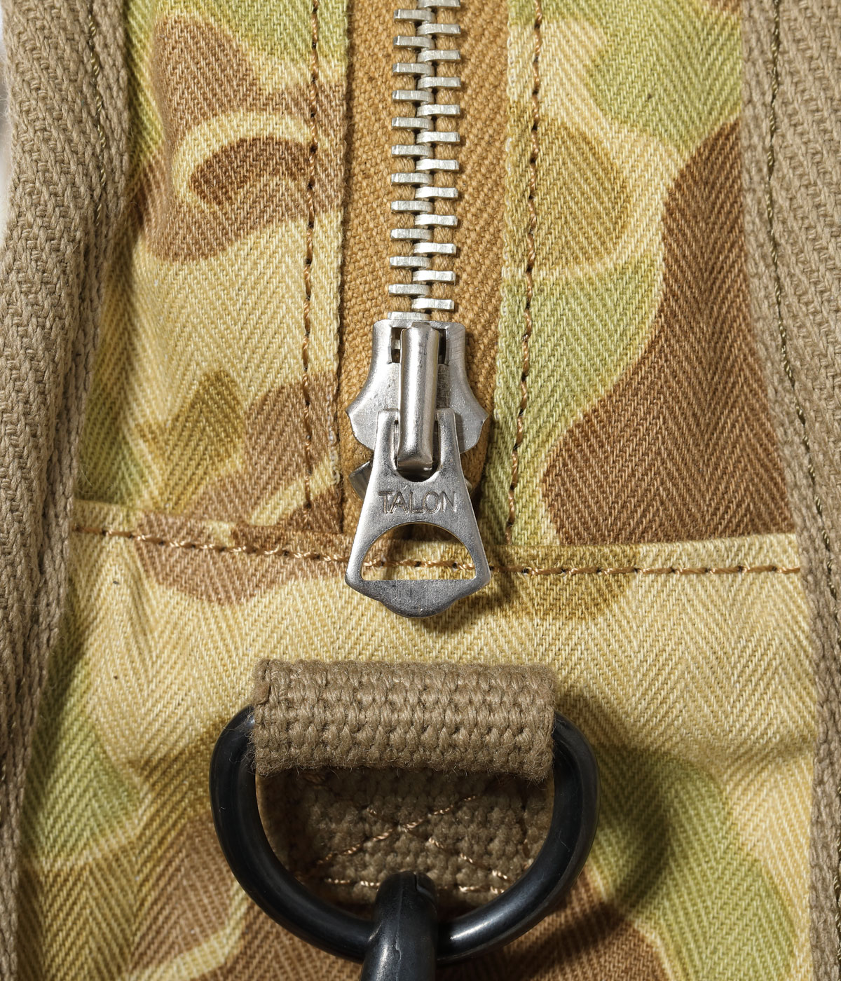 Lot No. BR02879 / SUIT-PNEUMATIC ANTI-G, TYPE G-3A FROG SKIN CAMOUFLAGE BAG