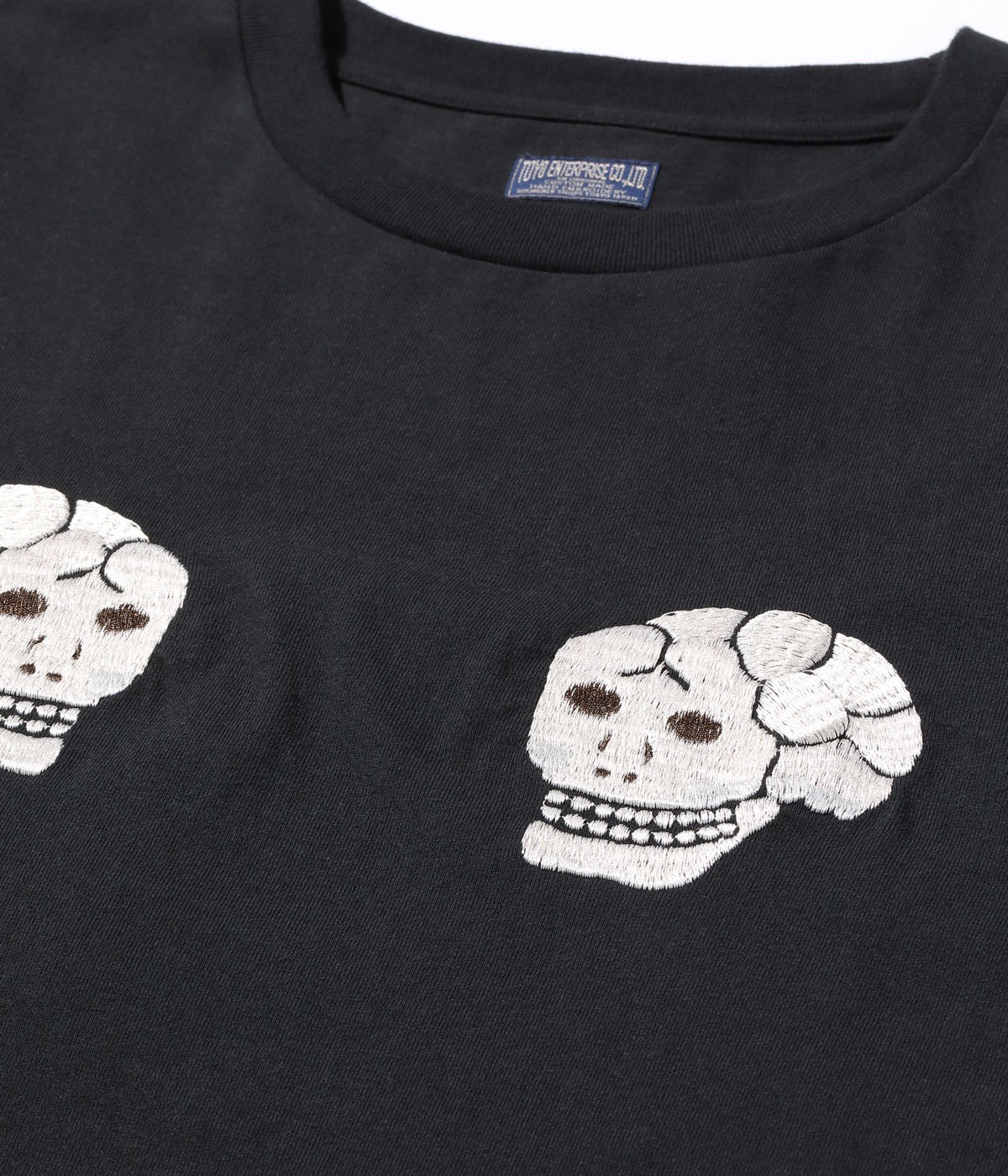 Lot No. TT79393 / SUKA POCKET T-SHIRT EMBROIDERED SKULL & SNAKE
