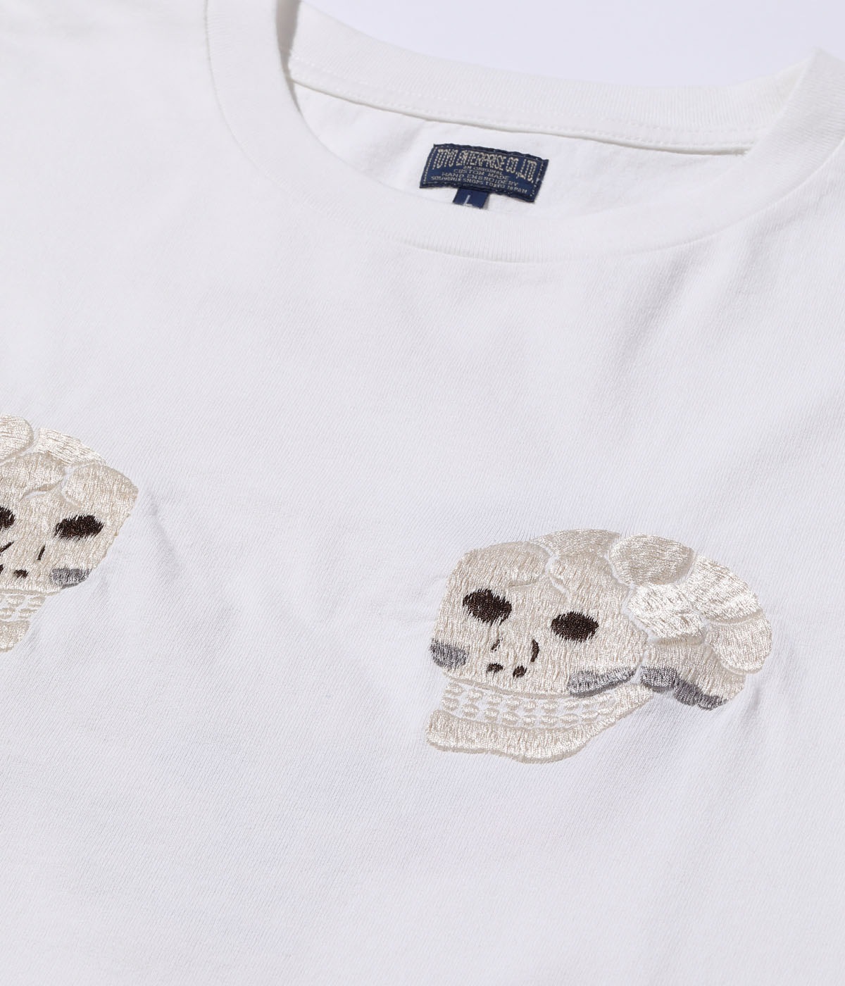 Lot No. TT79393 / SUKA POCKET T-SHIRT EMBROIDERED SKULL & SNAKE