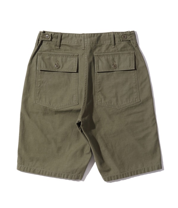 Lot No. BR51735 / TROUSERS, MEN'S, COTTON SATEEN OLIVE GREEN QM SHADE 107, TYPE , CLASS SHORTS