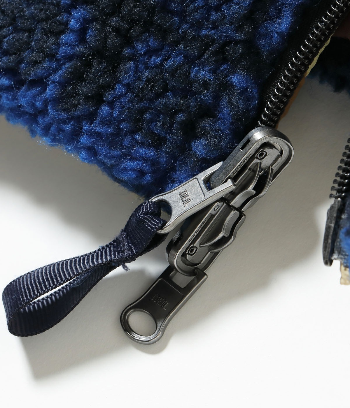 Lot No. SS15830 / SURFRIDERS REVERSIBLE BOA HOODIE PRIMALOFT