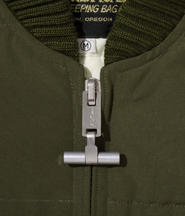 Lot No. AS15218 / ALASKA SLEEPING BAG “NORTHERN LIGHT” DOWN JACKET