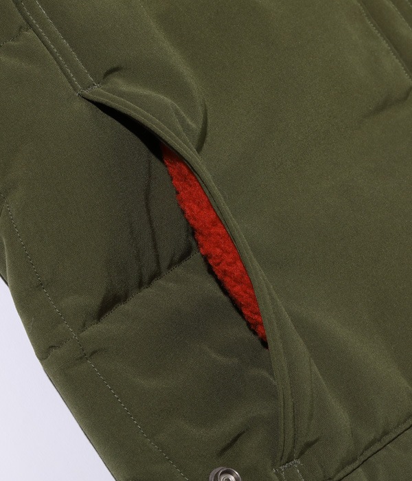 Lot No. AS15218 / ALASKA SLEEPING BAG “NORTHERN LIGHT” DOWN JACKET