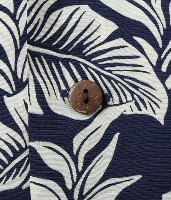 Lot No. SS38318 / RAYON HAWAIIAN SHIRT ��BANANA LEAF AND HELICONIA��
