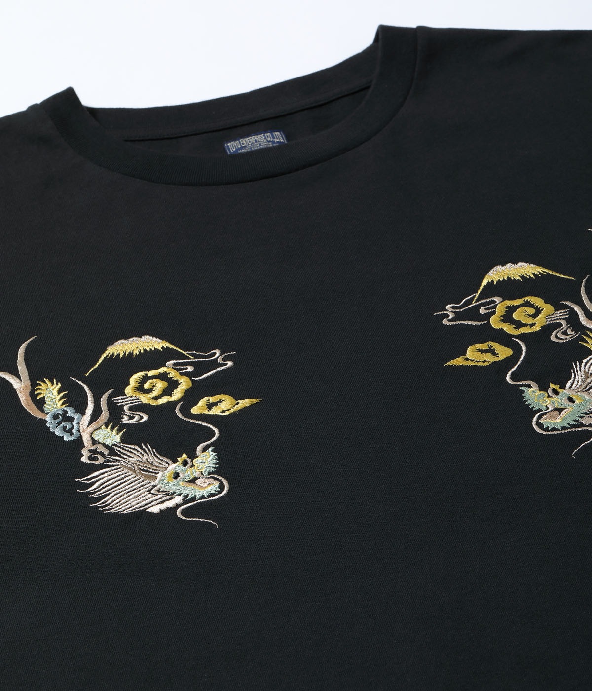 Lot No. TT79588 / SUKA T-SHIRT EMBROIDERED ��DRAGON��