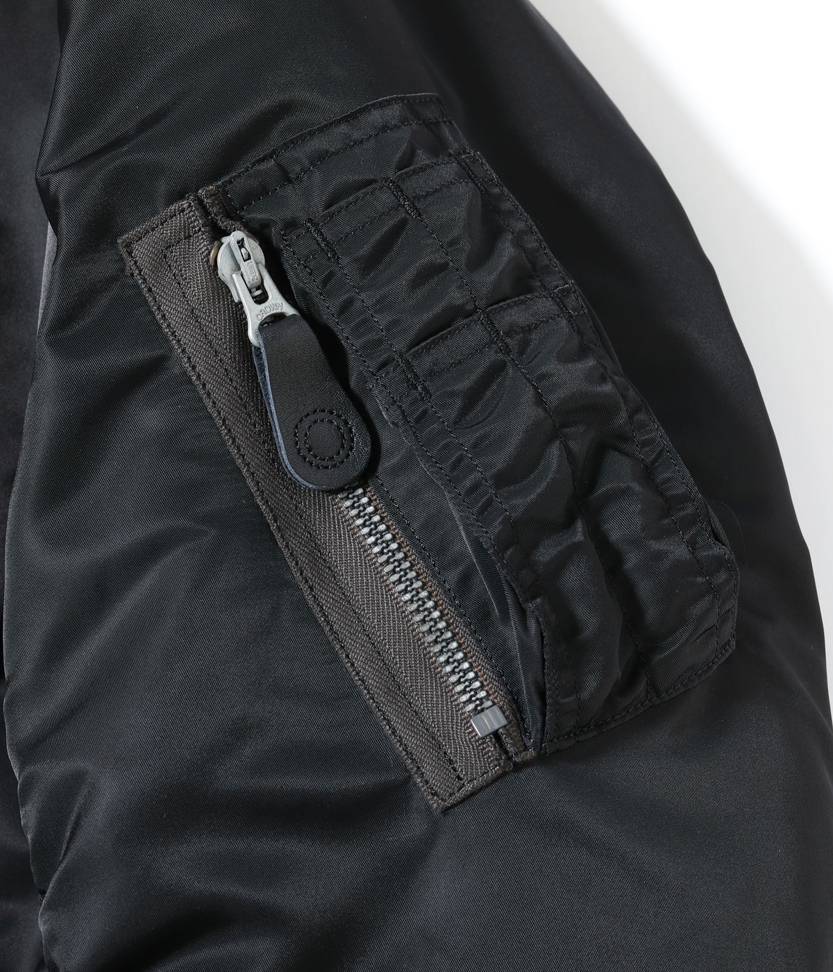 2025ǯ1029 / Lot No. BR15772 / WILLIAM GIBSON COLLECTION Type BLACK MA-1 LONG MODEL ALBERT TURNER & CO., INC. MODEL