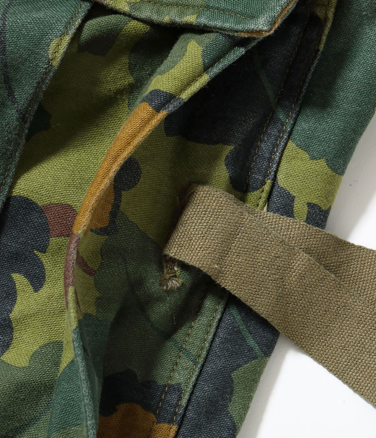 Lot No. BR42668 / MITCHELL PATTERN CAMOUFLAGE TROUSERS MEN'S COMBAT TROPICAL