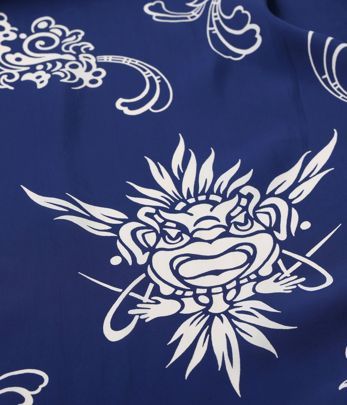 Lot No. SS39611 / RAYON HAWAIIAN SHIRT ��INCARNATION OF GOD��