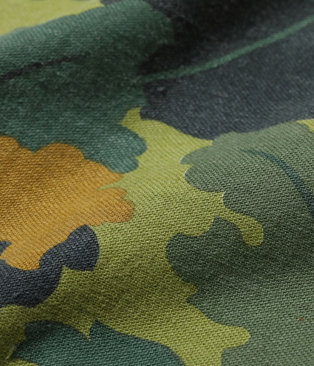 Lot No. BR15942 / MITCHELL PATTERN CAMOUFLAGE CIVILIAN VEST